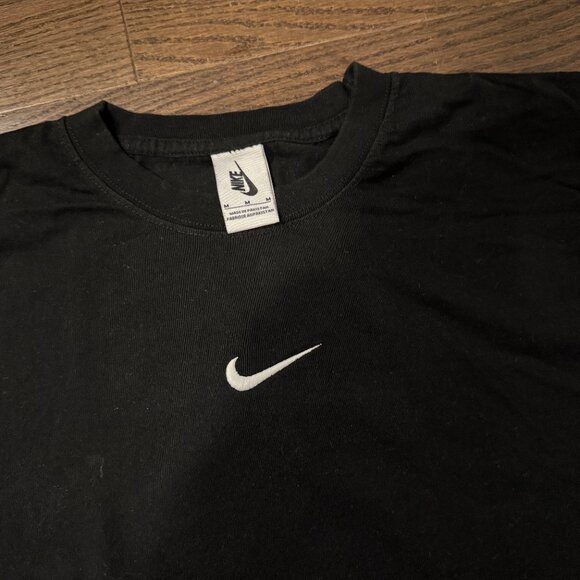 Vintage Nike Swoosh Center T-Shirt - Black - Size Medium - Picture 2 of 2
